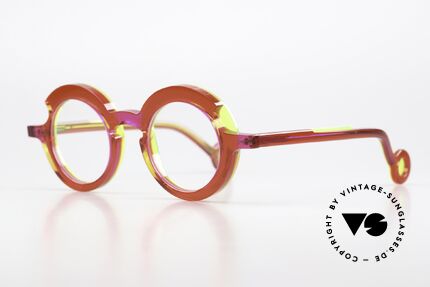Theo Belgium Sara Round Acetate Ladies Frame, unworn; like all our vintage Theo eyewear specs, Made for Women