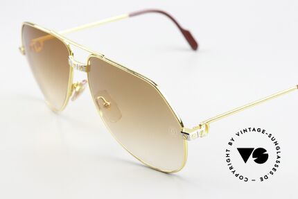 Cartier Vendome Santos - L Sun Lenses With Cartier Logo, original sun lenses with Cartier logo in brown-gradient, Made for Men Cartier Vendome Santos - L Sun Lenses With Cartier Logo, original sun lenses with Cartier logo in brown-gradient, Made for Men