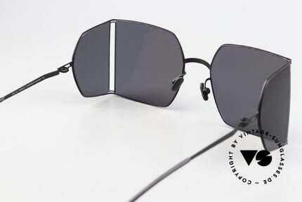 Mykita Helmut Lang HL003 Minimalist-Avant-Garde Frame, Size: medium, Made for Men and Women Mykita Helmut Lang HL003 Minimalist-Avant-Garde Frame, Size: medium, Made for Men and Women