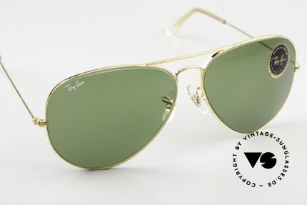 Ray Ban Large Metal II 80's Pilot Sunglasses RB3 Lens, never worn (like all our vintage Ray Ban eyewear), Made for Men Ray Ban Large Metal II 80's Pilot Sunglasses RB3 Lens, never worn (like all our vintage Ray Ban eyewear), Made for Men