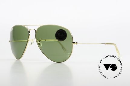 Ray Ban Large Metal II 80's Pilot Sunglasses RB3 Lens, made in the 70's and 80's by Bausch&Lomb, U.S.A., Made for Men Ray Ban Large Metal II 80's Pilot Sunglasses RB3 Lens, made in the 70's and 80's by Bausch&Lomb, U.S.A., Made for Men