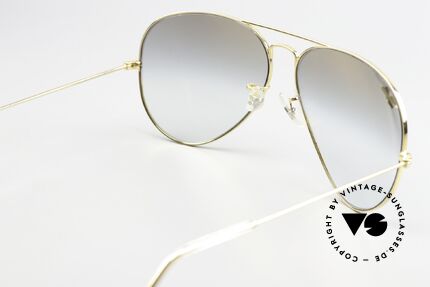 Ray Ban Large Metal II Precious Metals Gradient Lenses, never worn (like all our vintage Ray Ban eyewear), Made for Men Ray Ban Large Metal II Precious Metals Gradient Lenses, never worn (like all our vintage Ray Ban eyewear), Made for Men