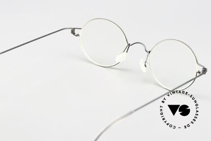 Lindberg Corona 40 Air Titan Rim Round Titanium Frame 1990's, unworn original (still with old lettering); incl. LB case, Made for Men and Women Lindberg Corona 40 Air Titan Rim Round Titanium Frame 1990's, unworn original (still with old lettering); incl. LB case, Made for Men and Women