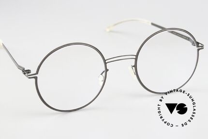 Mykita Studio 6.4 Ladies Specs Shiny Graphite Mole, this creates an almost psychedelic effect ;-) "3D", Made for Women