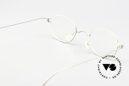 Lindberg Indus Air Titan Rim Small Glasses Titanium Classics, unworn designer piece + original Lindberg magnetic case, Made for Men and Women Lindberg Indus Air Titan Rim Small Glasses Titanium Classics, unworn designer piece + original Lindberg magnetic case, Made for Men and Women