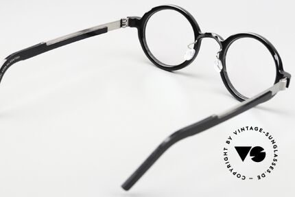 Lindberg 1021 Acetanium Lindberg Specs Timeless Round, unworn designer piece with an original Lindberg case, Made for Men and Women Lindberg 1021 Acetanium Lindberg Specs Timeless Round, unworn designer piece with an original Lindberg case, Made for Men and Women