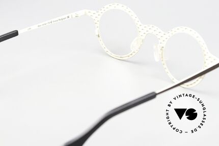 Theo Belgium Mille 24 Brown And Beige Eyewear, the frame can be glazed with opticals / sun lenses, Made for Men and Women Theo Belgium Mille 24 Brown And Beige Eyewear, the frame can be glazed with opticals / sun lenses, Made for Men and Women