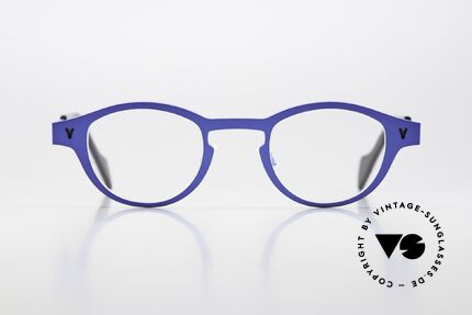 Theo Belgium Seventeen Ladies & Gents Specs Titan, model Seventeen with color 601 (blue metallic), Made for Men and Women Theo Belgium Seventeen Ladies & Gents Specs Titan, model Seventeen with color 601 (blue metallic), Made for Men and Women